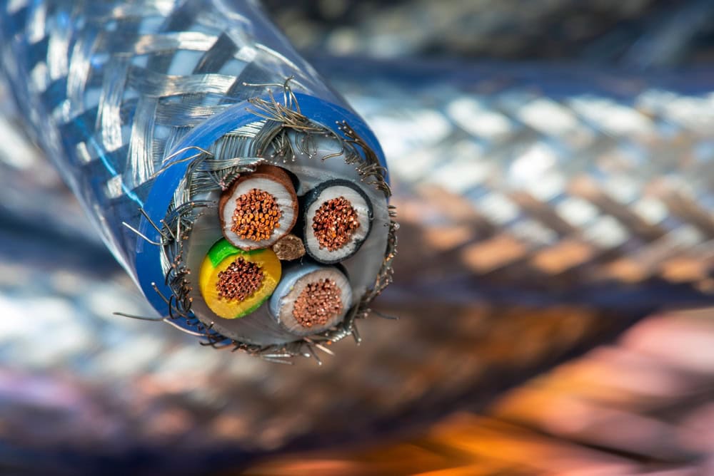 Close-up,Of,A,Multi-core,Shielded,Electrical,Copper,Cable